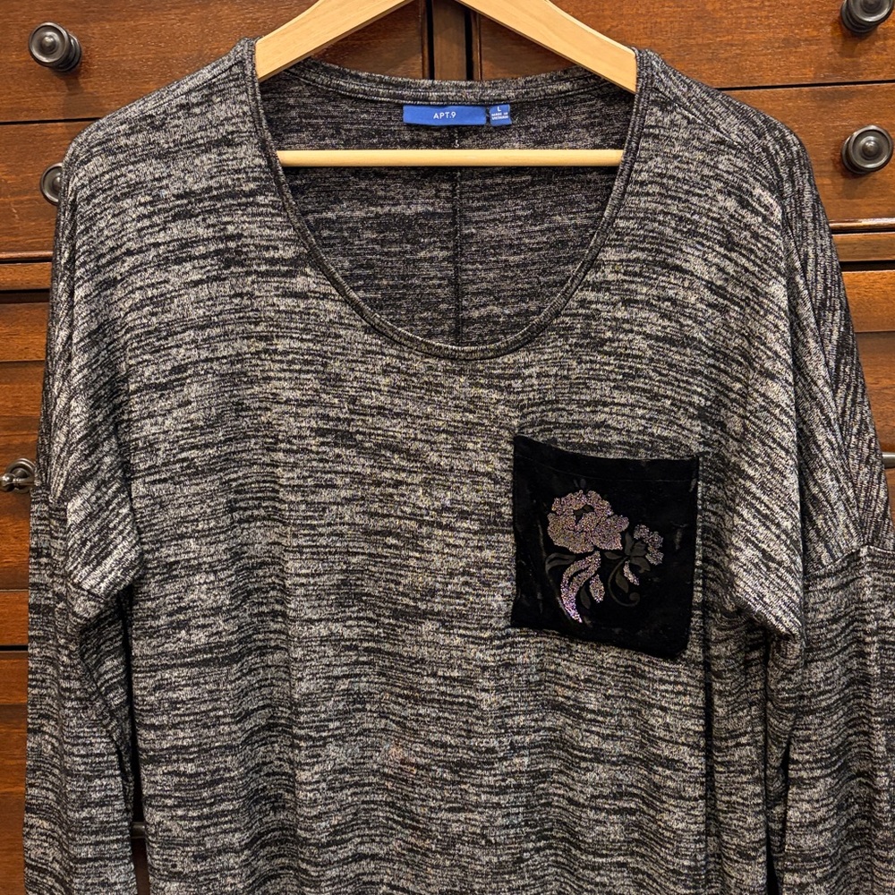 Apt 9 Women's L Black Gray Marled Long Sleeve Top Floral Pocket Stretch Casual - Picture 6 of 15